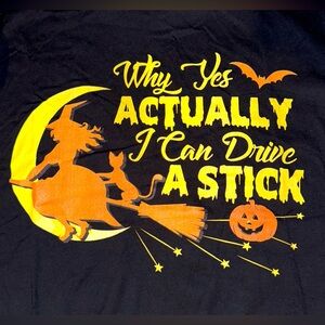 🧹 NWOT! Halloween Witch Tshirt